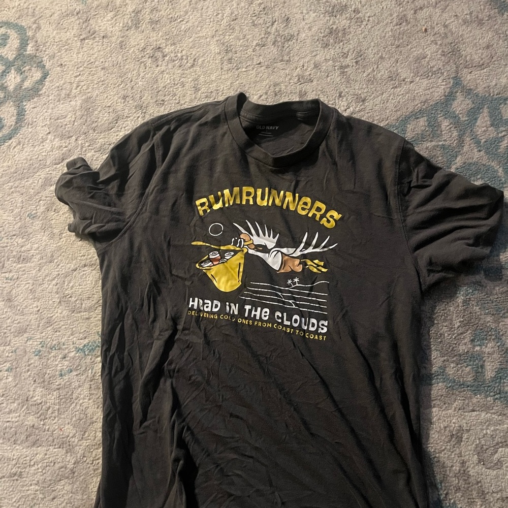 Old Navy Black Short Sleeve Tee with Vintage Fishing Graphic